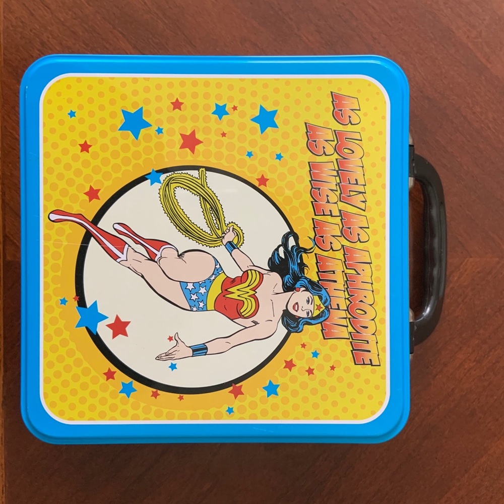 Wonder Woman Lunchbox - Picture 5 of 6